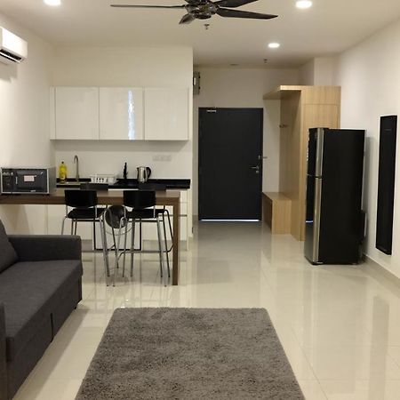 A Suites - Atria Sofo Suites Petaling Jaya Ngoại thất bức ảnh