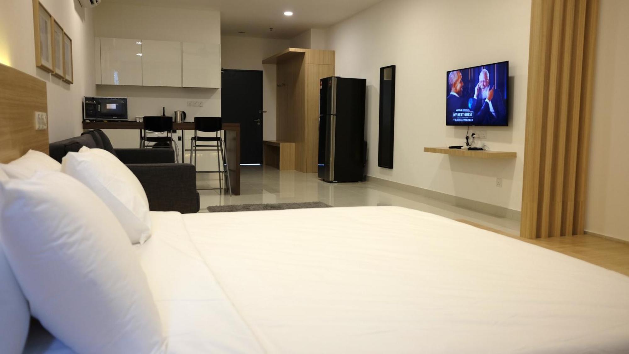 A Suites - Atria Sofo Suites Petaling Jaya Ngoại thất bức ảnh