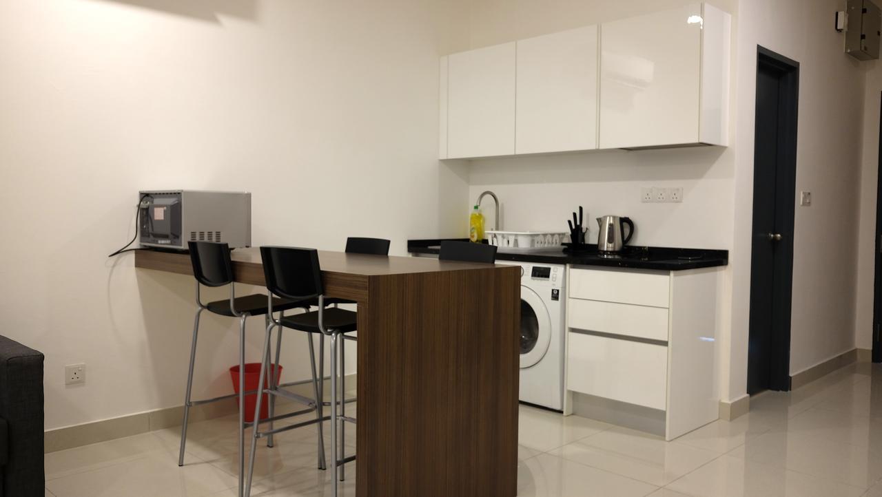 A Suites - Atria Sofo Suites Petaling Jaya Ngoại thất bức ảnh